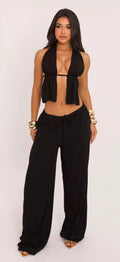 Conjunto Preto com Top Frente Única e Calça Pantalona